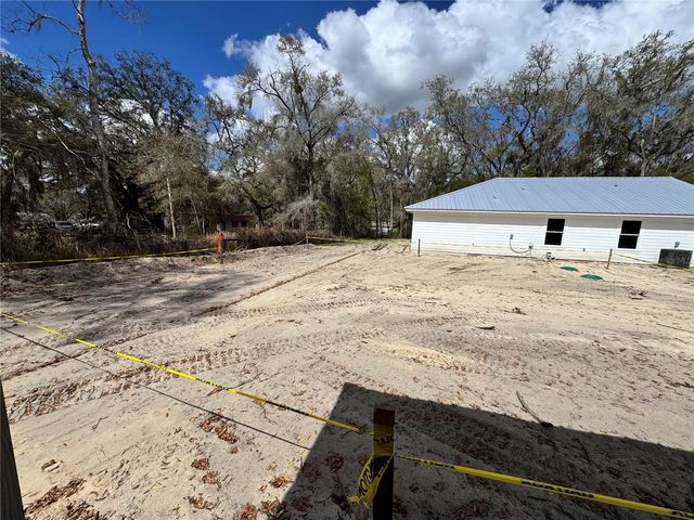 8523 SE 70TH AVENUE, Trenton, FL 32693