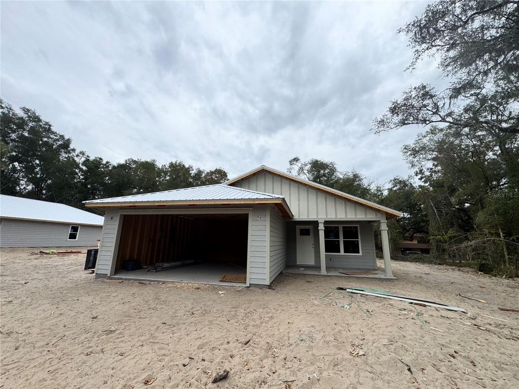 8523 SE 70TH AVENUE, Trenton, FL 32693