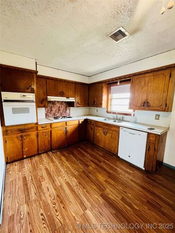 87 King Street, Ardmore, OK 73401