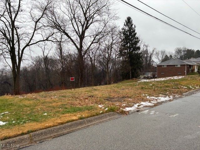 128 Pikeview Road, Weirton, WV 26062