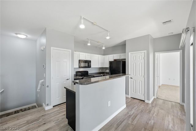 3936 Smokey Fog Avenue 201, North Las Vegas, NV 89081