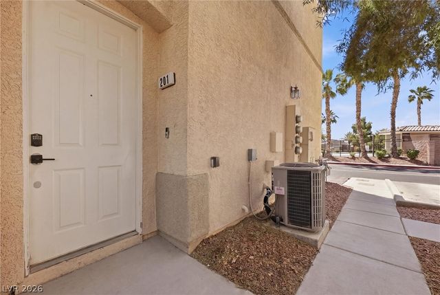 3936 Smokey Fog Avenue 201, North Las Vegas, NV 89081