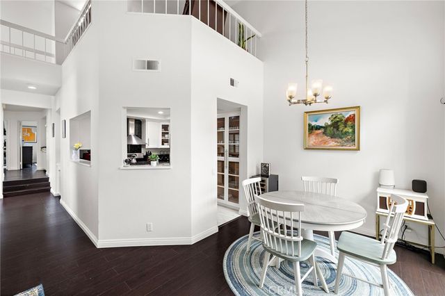 8206 Bridgepoint 206, Huntington Beach, CA 92646