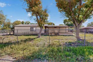 6 Dino Court, Peralta, NM 87042