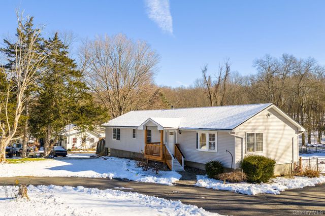 100 Maybrook Road, Campbell Hall, NY 10916