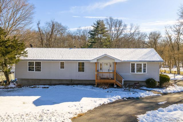 100 Maybrook Road, Campbell Hall, NY 10916
