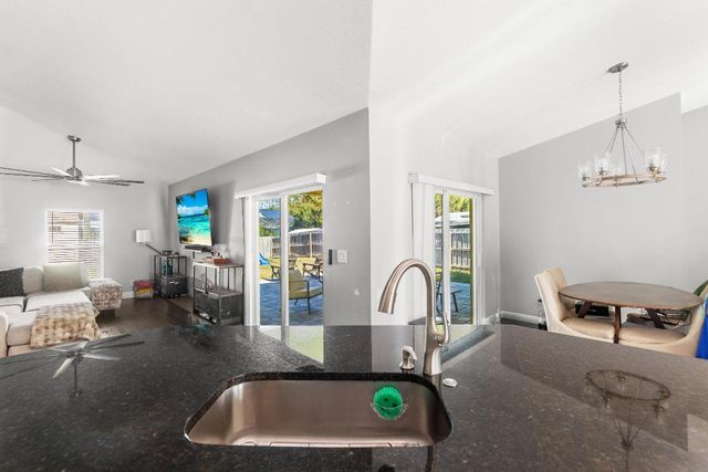 3037 SE Iris Street, Stuart, FL 34997