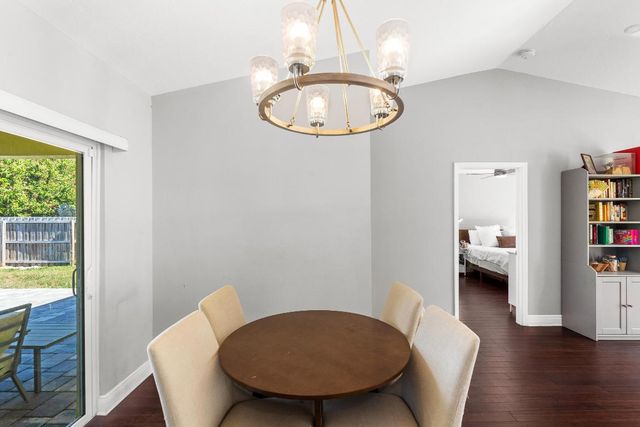 3037 SE Iris Street, Stuart, FL 34997