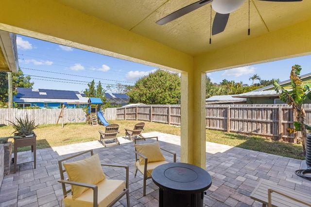 3037 SE Iris Street, Stuart, FL 34997