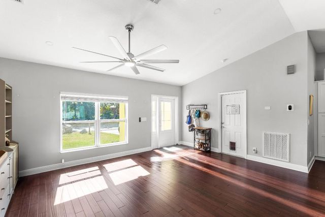 3037 SE Iris Street, Stuart, FL 34997