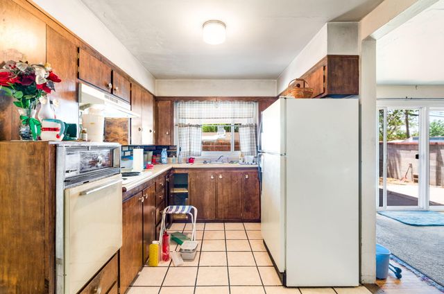 4016 Ponderosa Avenue NE, Albuquerque, NM 87110