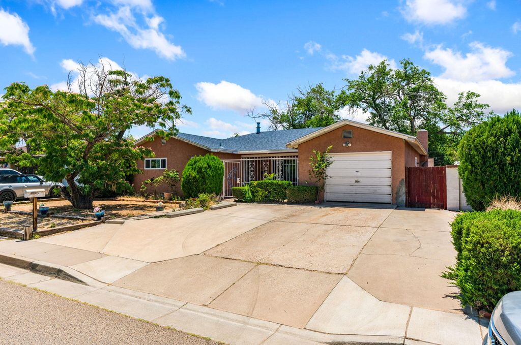 4016 Ponderosa Avenue NE, Albuquerque, NM 87110