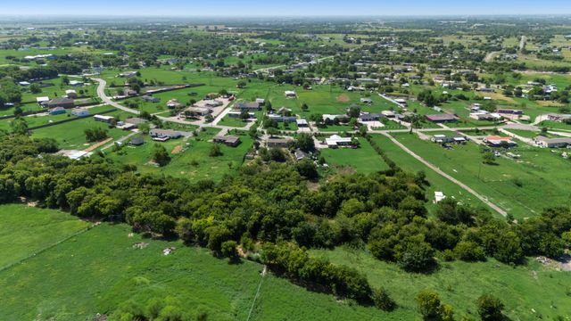 18837 Mona Drive, Nevada, TX 75173