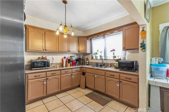 1244 W Martin Luther King Jr, Los Angeles, CA 90037