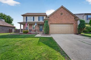 27681 MILL CREEK Drive, Brownstown Charter Township, MI 48183