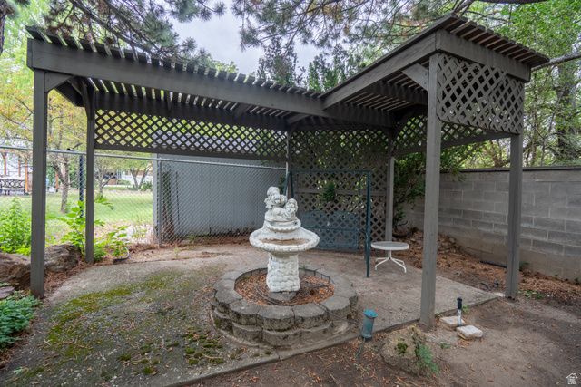 6062 S FONTAINE BLEU DR, Salt Lake City, UT 84121
