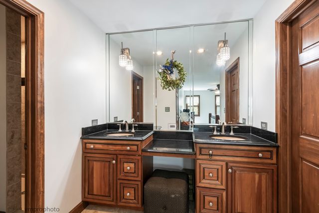 3780 Anjou Lane, Hoffman Estates, IL 60192