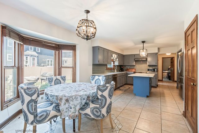 3780 Anjou Lane, Hoffman Estates, IL 60192