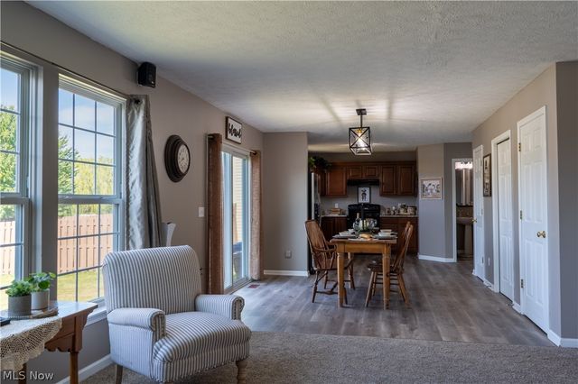 38210 Kingston Drive, North Ridgeville, OH 44039