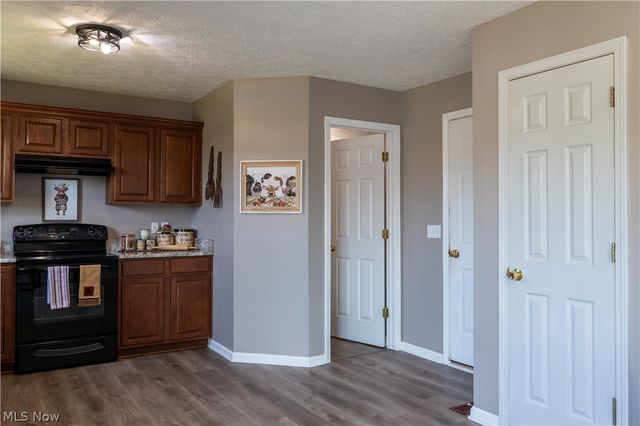 38210 Kingston Drive, North Ridgeville, OH 44039