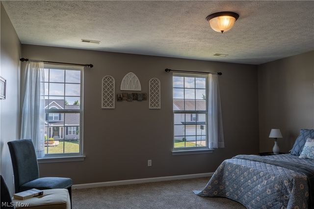 38210 Kingston Drive, North Ridgeville, OH 44039