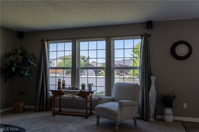 38210 Kingston Drive, North Ridgeville, OH 44039