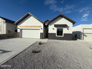 1137 Brass Hill Avenue, Santa Teresa, NM 88008