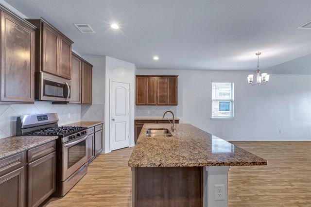 2331 Strong Horse Drive, Conroe, TX 77301