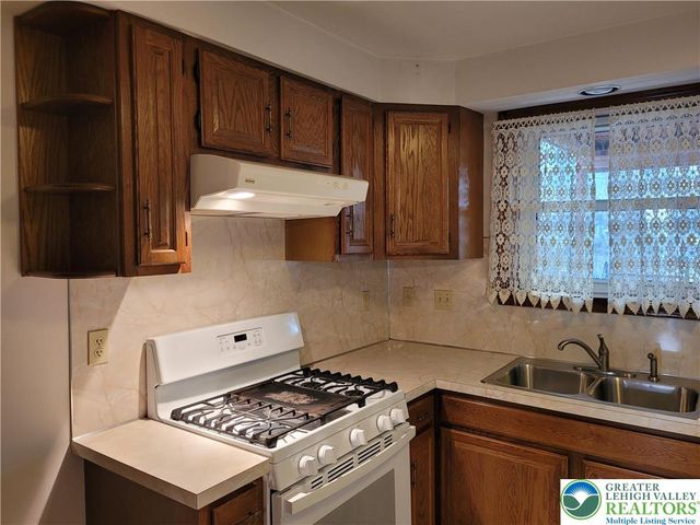 662 Atlantic Street, Bethlehem City, PA 18015