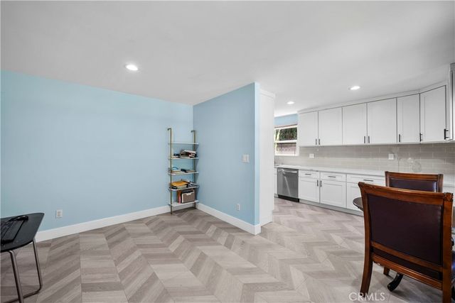 20110 Kinzie, Chatsworth, CA 91311