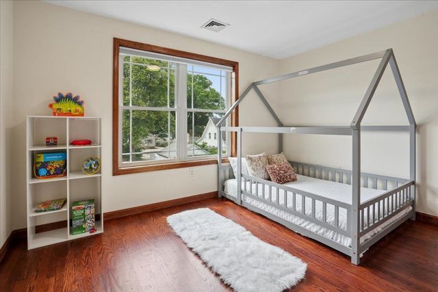 70 Norton Avenue, Manchester, NH 03109