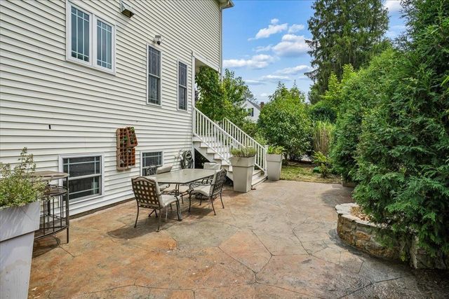 70 Norton Avenue, Manchester, NH 03109