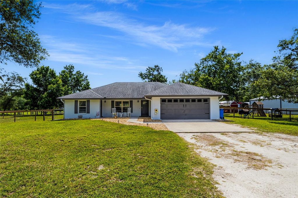 135 LINDA SUE DRIVE, Lake Helen, FL 32744