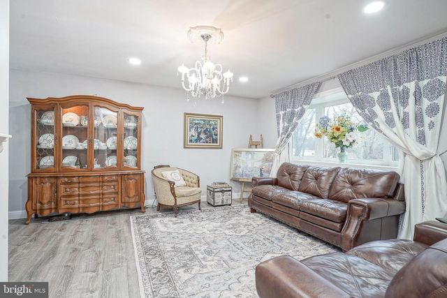 1316 MORGAN RD, Williamstown, NJ 08094