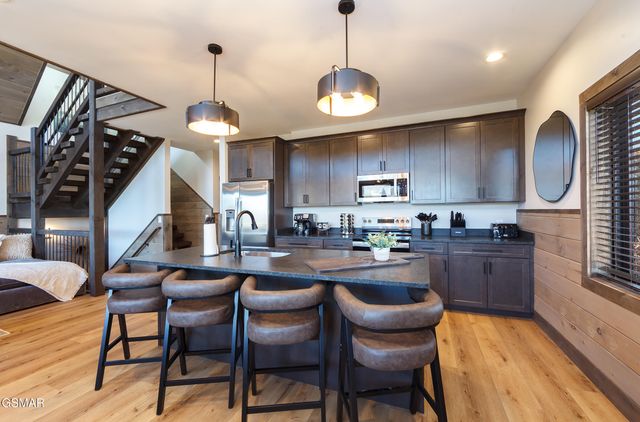 2317 Grey Fox Run, Sevierville, TN 37862