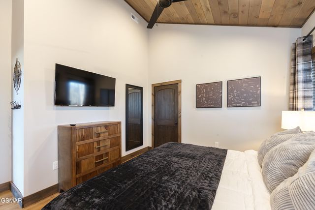 2317 Grey Fox Run, Sevierville, TN 37862