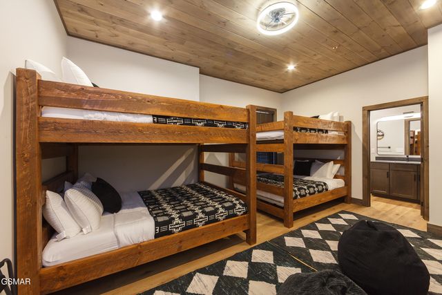 2317 Grey Fox Run, Sevierville, TN 37862