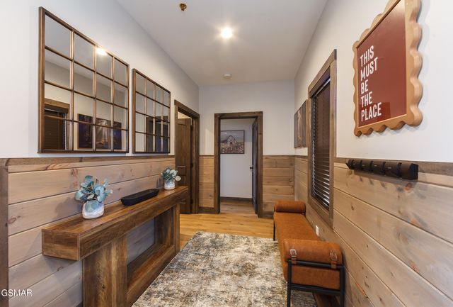 2317 Grey Fox Run, Sevierville, TN 37862