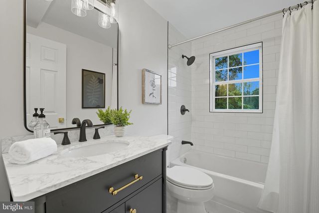 2825 WINCHESTER WAY, Falls Church, VA 22042