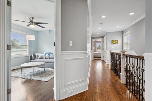 5450 N Natoma Avenue, Chicago, IL 60656