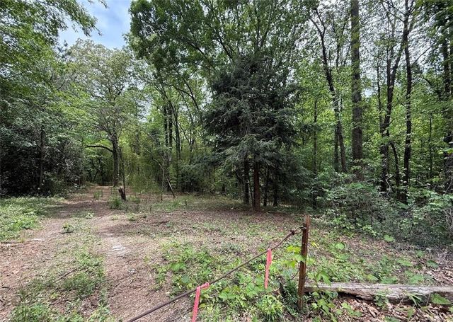 5166 Dallas Acworth Highway, Dallas, GA 30132