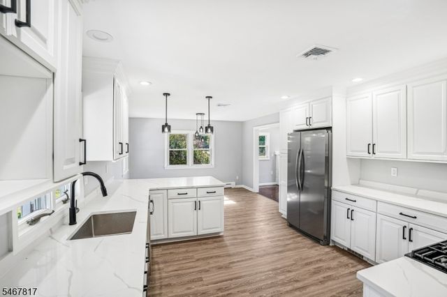 2907 Norwood Ave, South Plainfield Boro, NJ 07080
