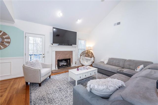 201 N Woods Way, Jasper, GA 30143