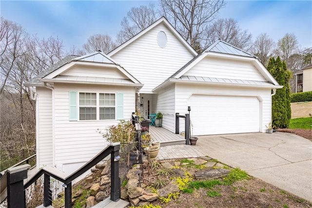 201 N Woods Way, Jasper, GA 30143