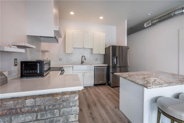 201 N Woods Way, Jasper, GA 30143