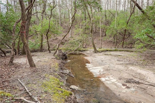 201 N Woods Way, Jasper, GA 30143