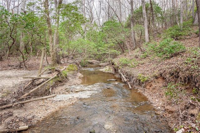 201 N Woods Way, Jasper, GA 30143