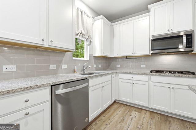 462 Sylvie Drive, Mcdonough, GA 30252