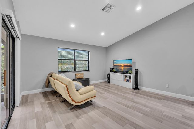 23120 Barwood Park Lane B, Boca Raton, FL 33433