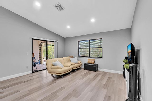 23120 Barwood Park Lane B, Boca Raton, FL 33433